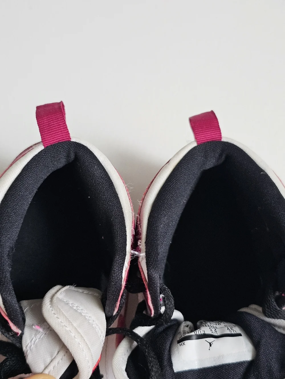 Air Jordan 1 Retro High GS White Sport Fuchsia Pink Black Youth 3Y - Picture 11 of 11